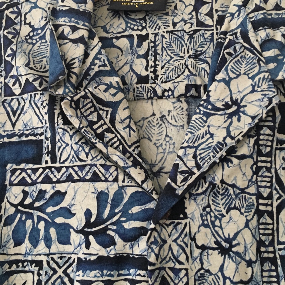 Bundle of Hawaiian Shirts🌸🌺🌈🌊 - Picture 6 of 8